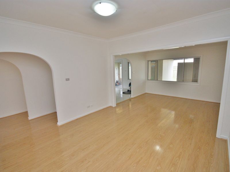 15 Queen St, Revesby NSW 2212