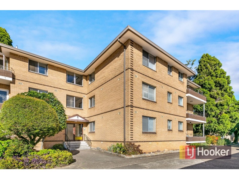 8/51 Wigram Street, Harris Park NSW 2150