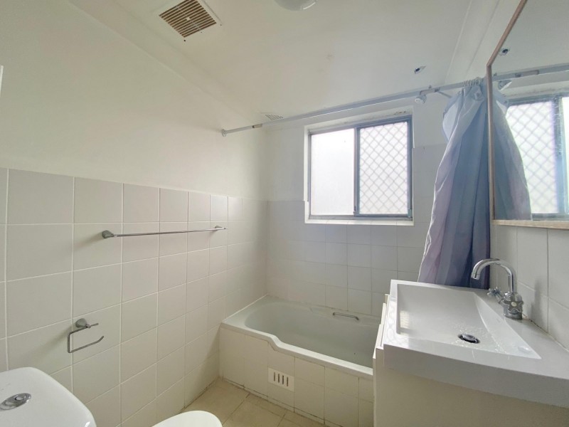 8/51 Wigram Street, Harris Park NSW 2150