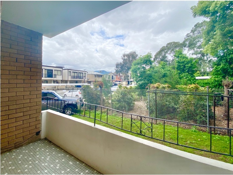 8/51 Wigram Street, Harris Park NSW 2150