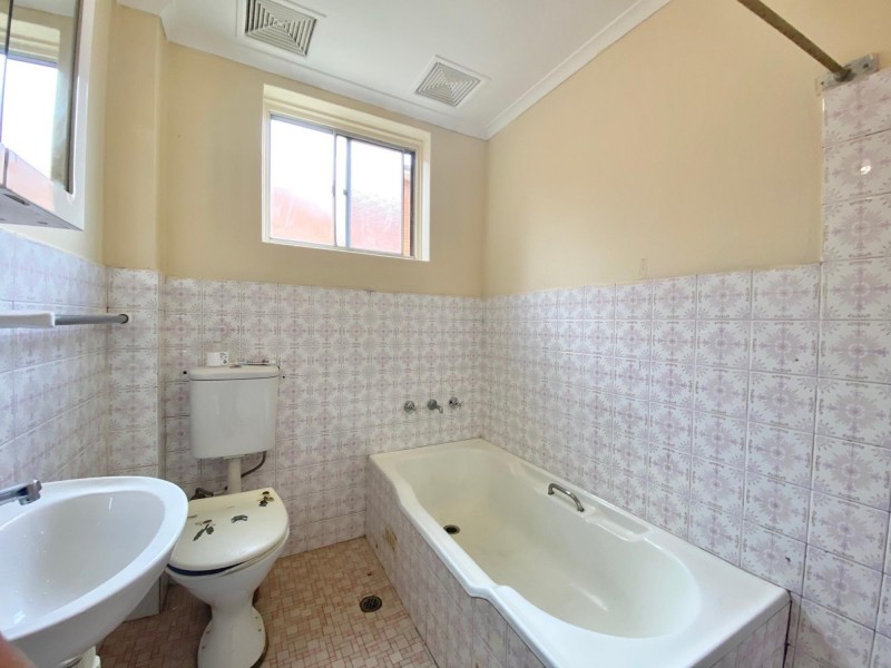 2/64 St Hilliers Road, Auburn NSW 2144