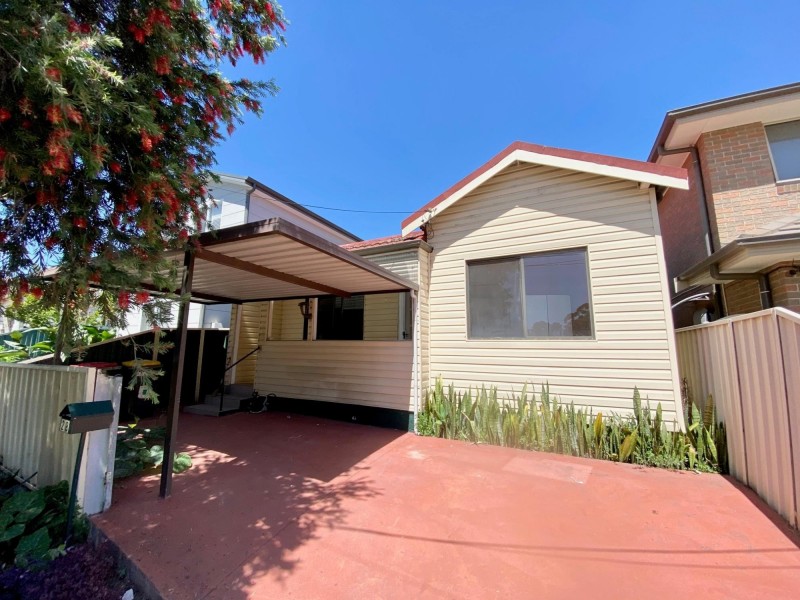 28 Manchester Rd, Auburn NSW 2144