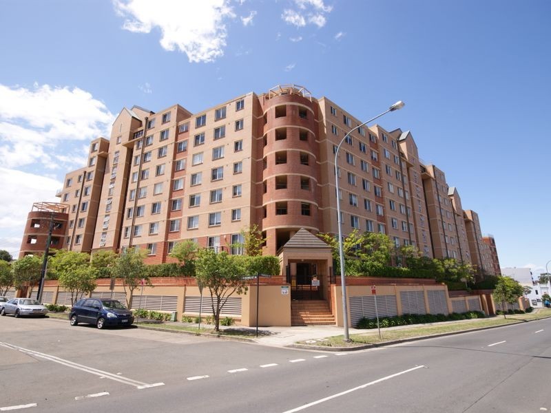 64/2 Macquarie Rd, Auburn NSW 2144