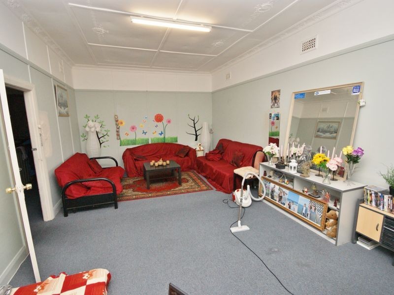 407 Park Rd, Regents Park NSW 2143