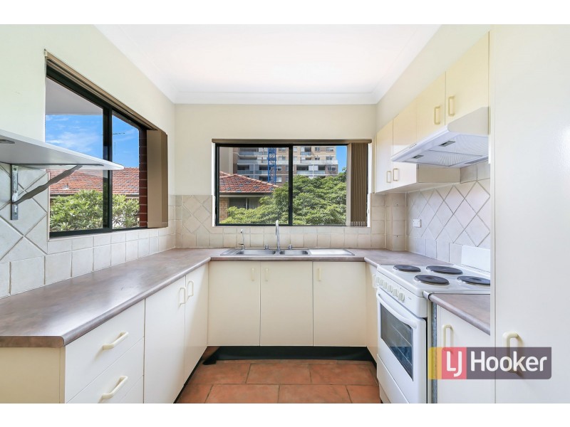8/1 Civic Road, Auburn NSW 2144