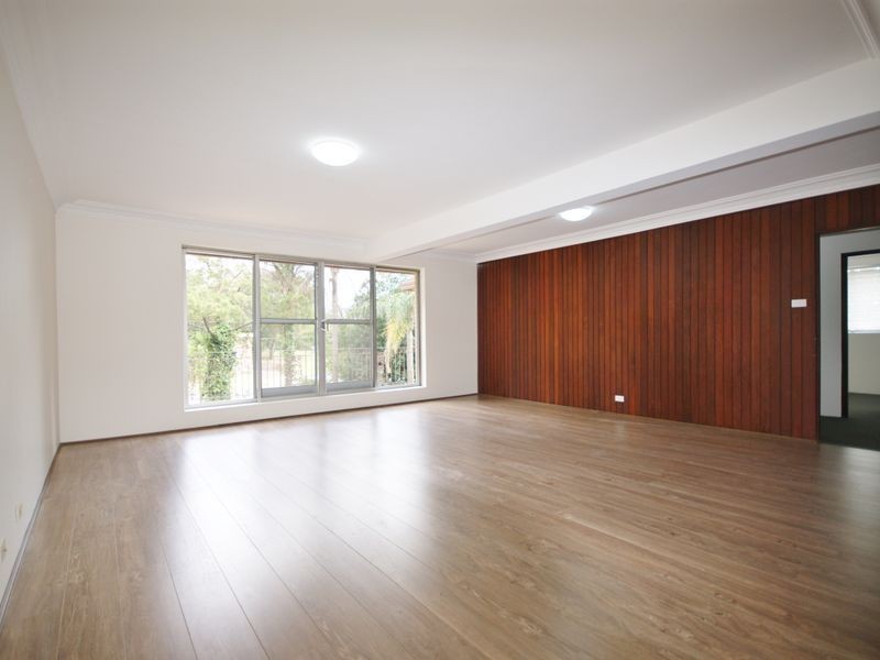 106 Newbridge Rd, Chipping Norton NSW 2170