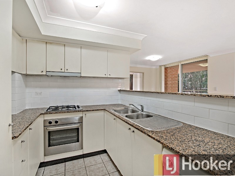 2/2 Macquarie Rd, Auburn NSW 2144