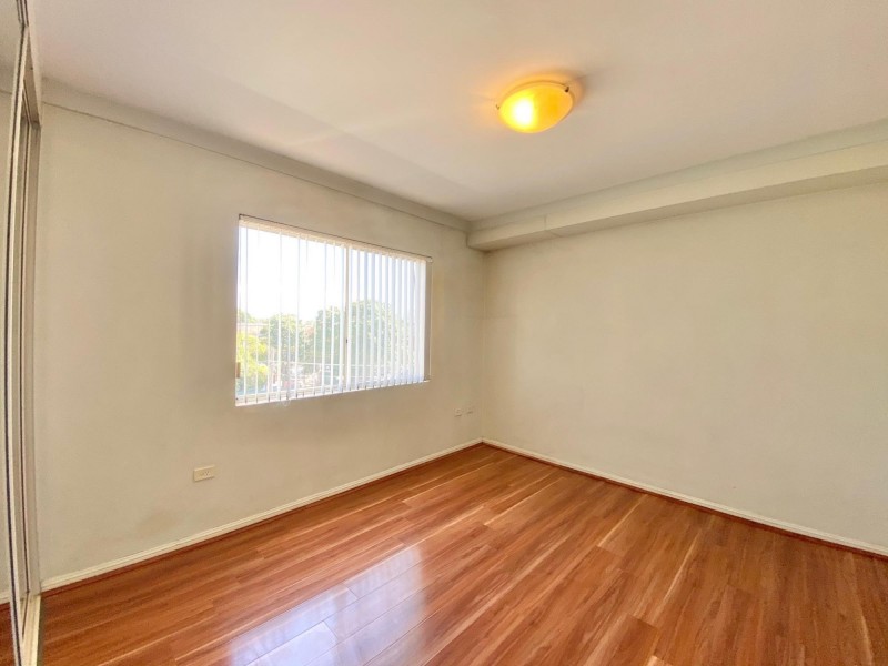 4/23-27 Amy Street, Regents Park NSW 2143