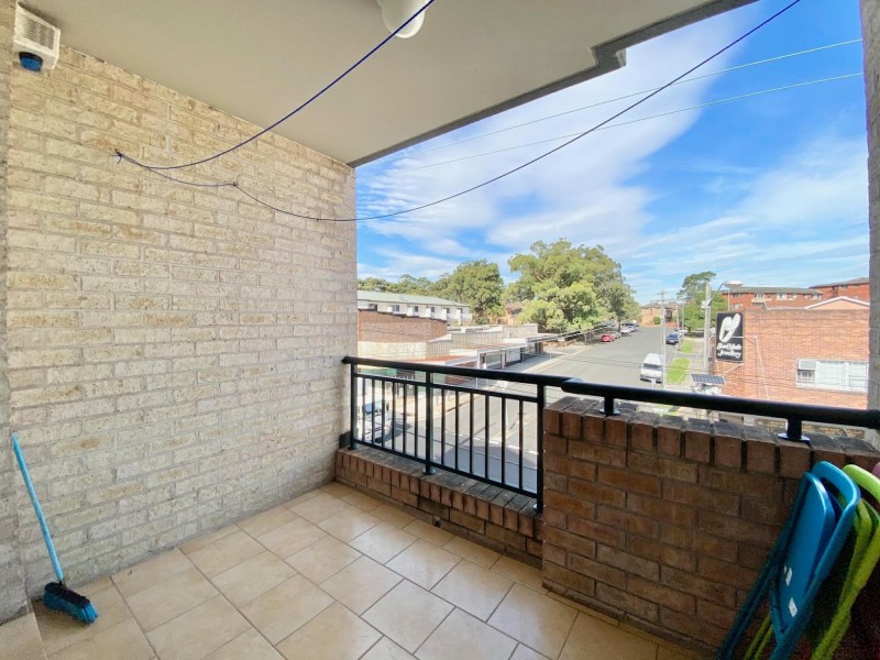 4/23-27 Amy Street, Regents Park NSW 2143