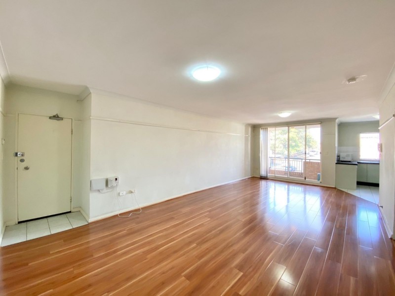 4/23-27 Amy Street, Regents Park NSW 2143