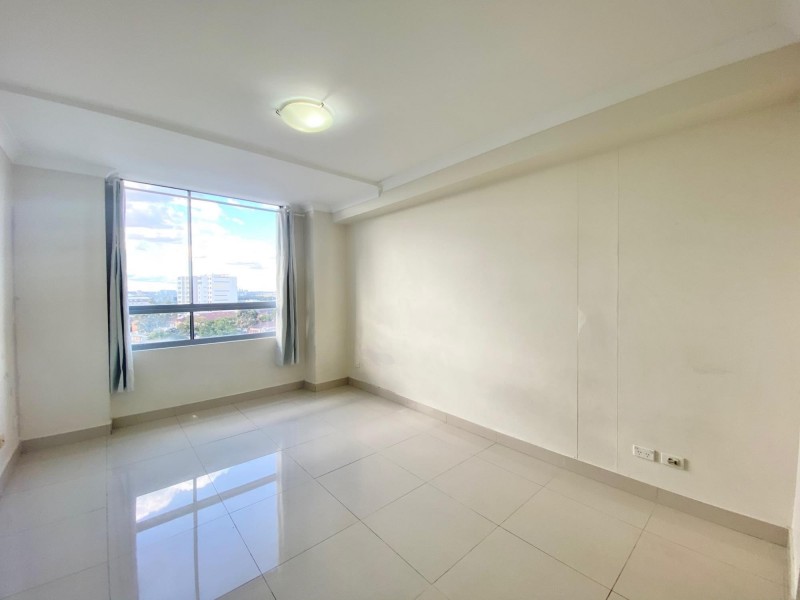 4523/57 Queen St, Auburn NSW 2144