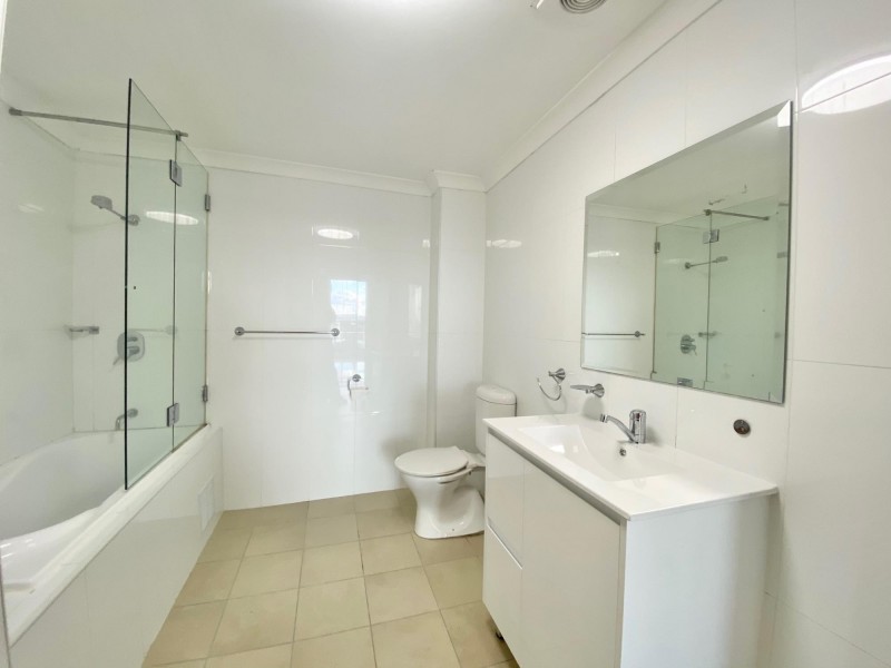 4523/57 Queen St, Auburn NSW 2144