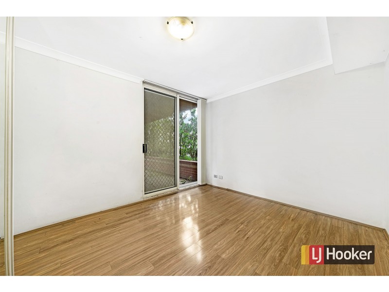 2/2 Macquarie Rd, Auburn NSW 2144