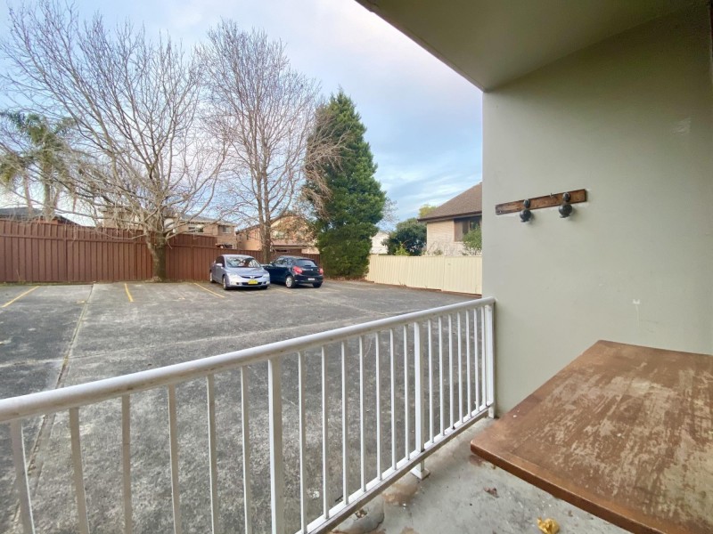 3/34 Flora St, Roselands NSW 2196
