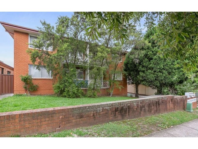 3/34 Flora St, Roselands NSW 2196