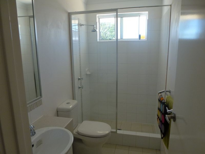 82 Spring Road, Thornlie WA 6108