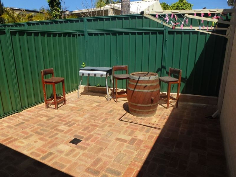 82 Spring Road, Thornlie WA 6108