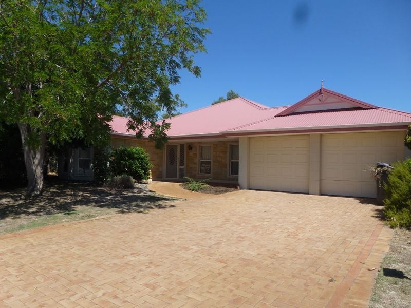 9 Rosewood Lane, Thornlie WA 6108