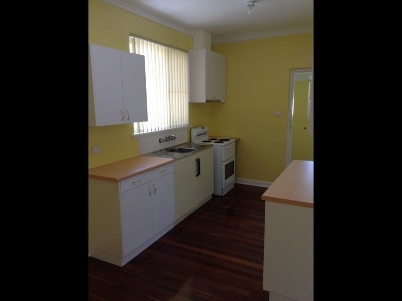 36 Berehaven Avenue, Thornlie WA 6108