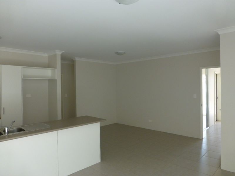Unit 2, 11 Banksia Circle, Thornlie WA 6108