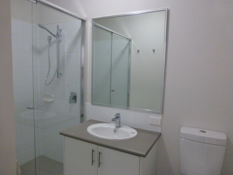 Unit 2, 11 Banksia Circle, Thornlie WA 6108