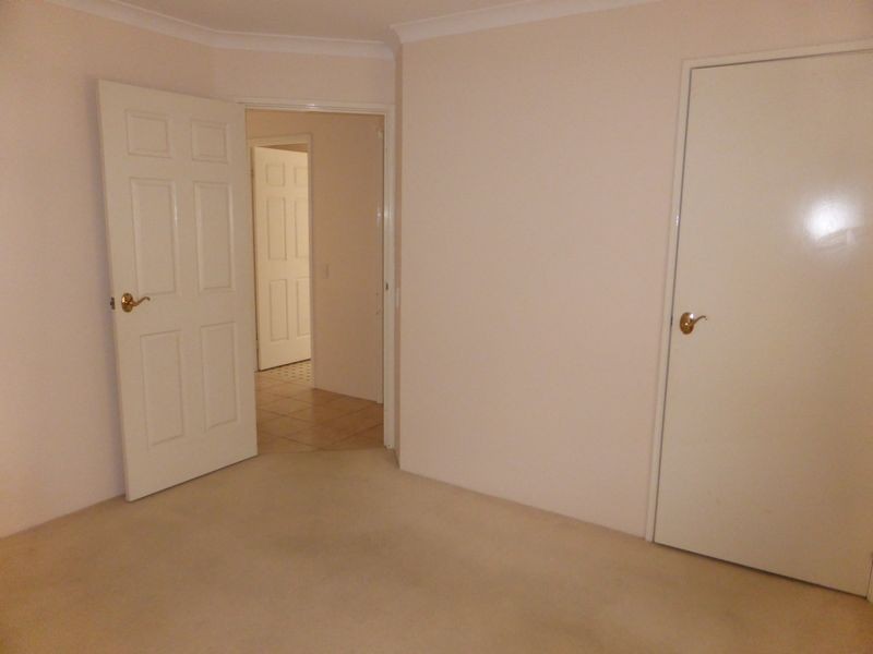 163 Forest Lakes Drive, Thornlie WA 6108