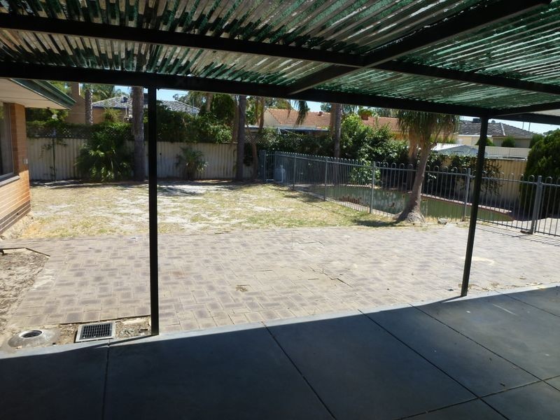 43 Yale Road, Thornlie WA 6108