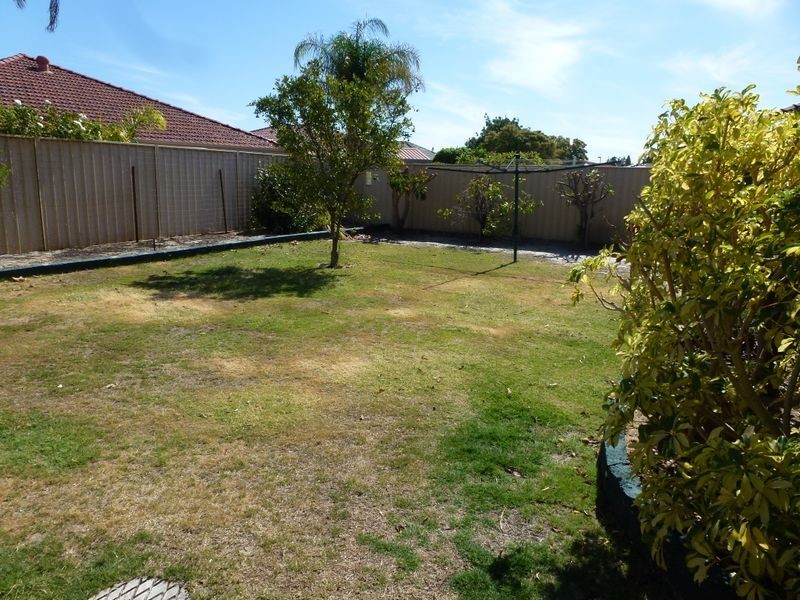 18 Jilakin Loop, Canning Vale WA 6155
