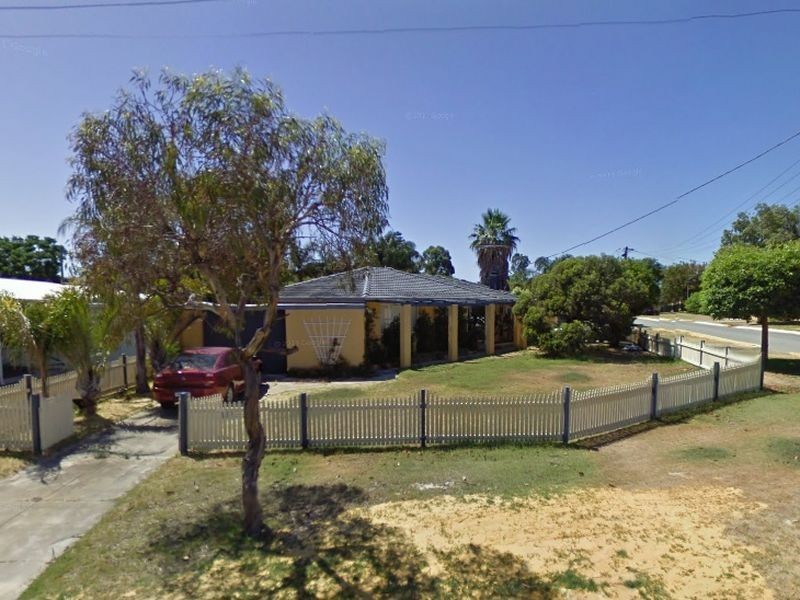 8 Pembury Way, Thornlie WA 6108