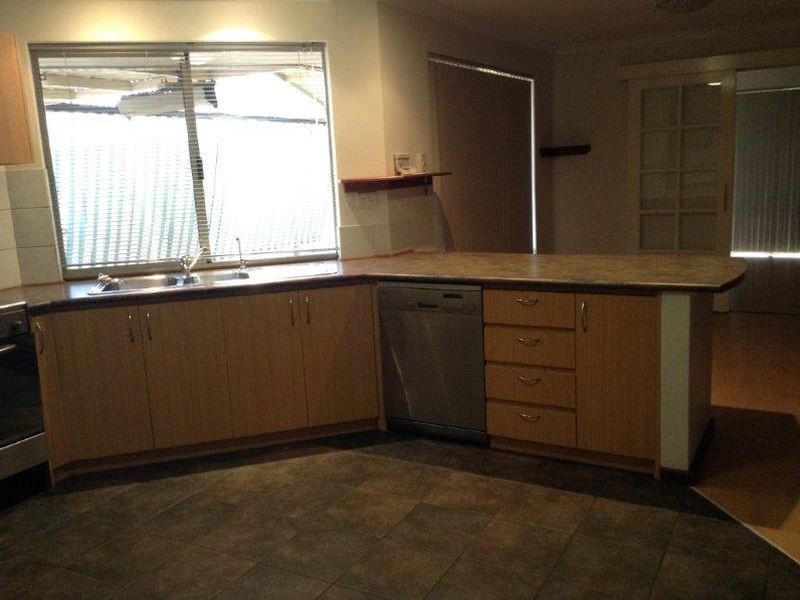 9 Aruba Court, Southern River WA 6110