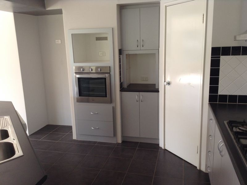 7 Blade Road, Canning Vale WA 6155