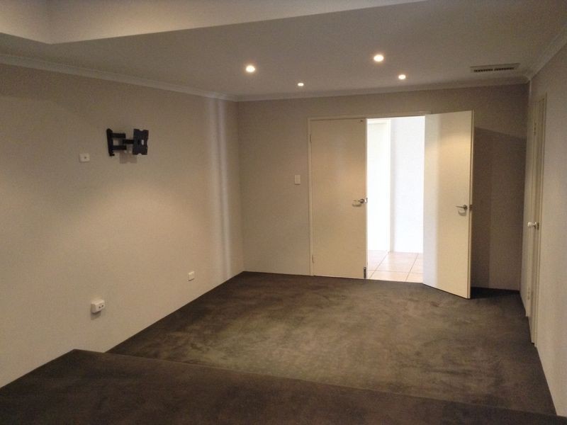 7 Blade Road, Canning Vale WA 6155