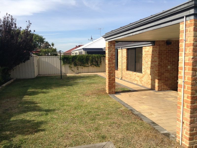 7 Blade Road, Canning Vale WA 6155