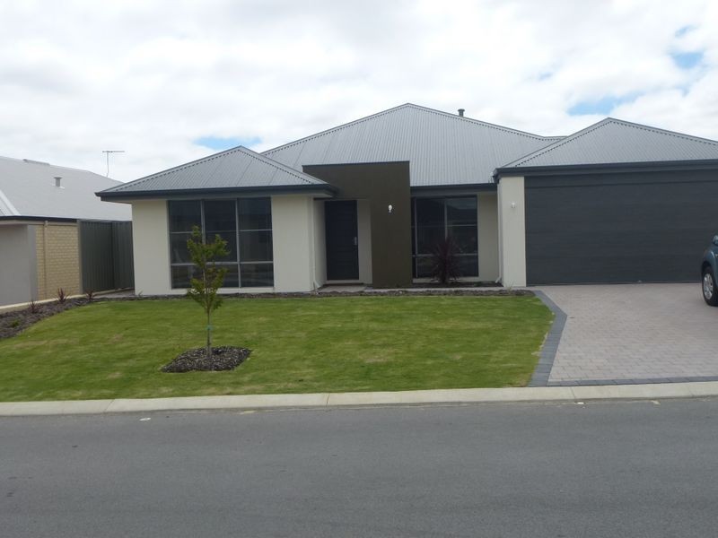 7 Leroy Way, Piara Waters WA 6112