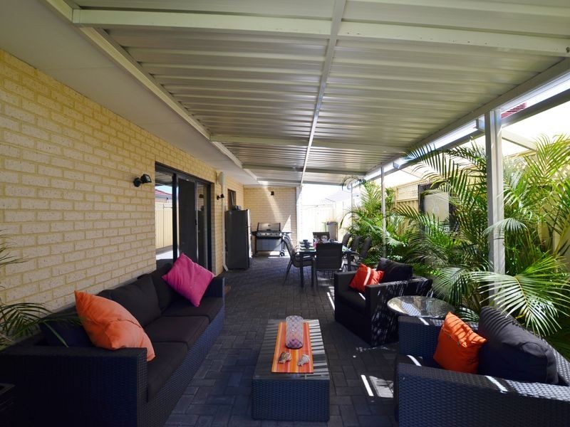 14 Dupont Way, Canning Vale WA 6155