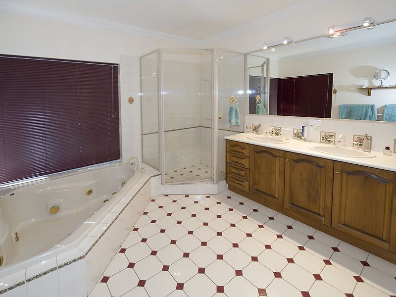 5 Owsten Court, Banjup WA 6164