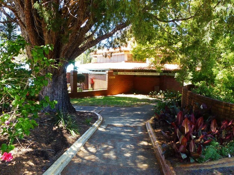 14 Grenadier Drive, Thornlie WA 6108