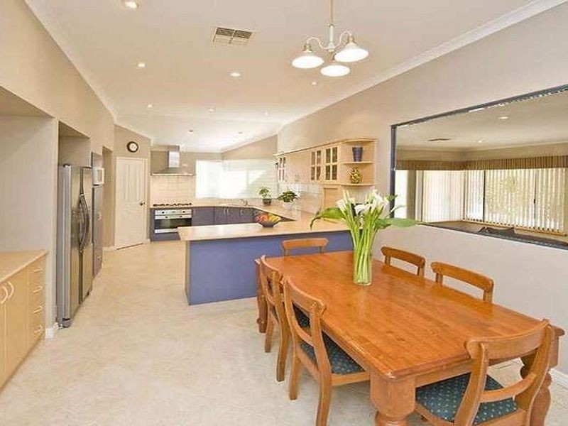 12 Prior Close, Canning Vale WA 6155