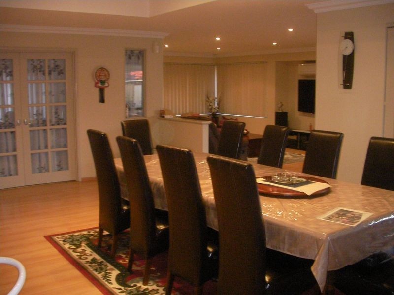 27 Kingsland Loop, Canning Vale WA 6155