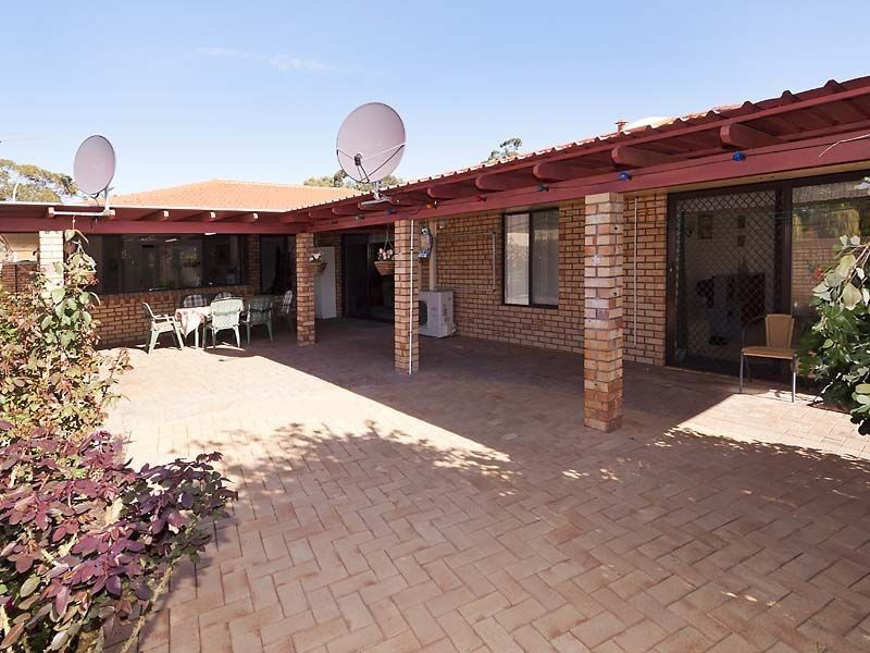 5 Castle Court, Thornlie WA 6108