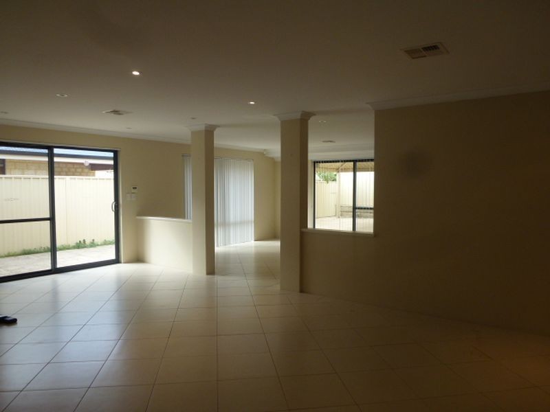 20 Ashdown Parade, Canning Vale WA 6155