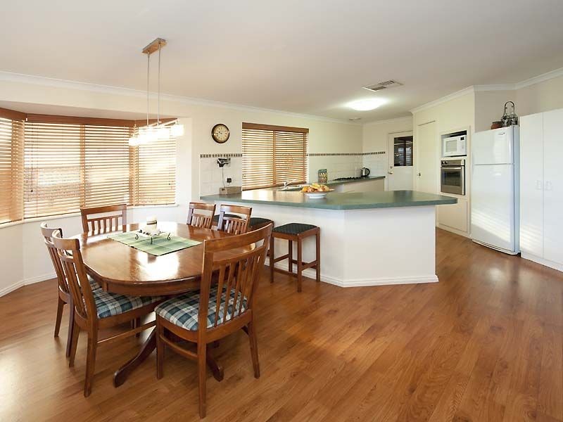 4 Hotham Way, Gosnells WA 6110