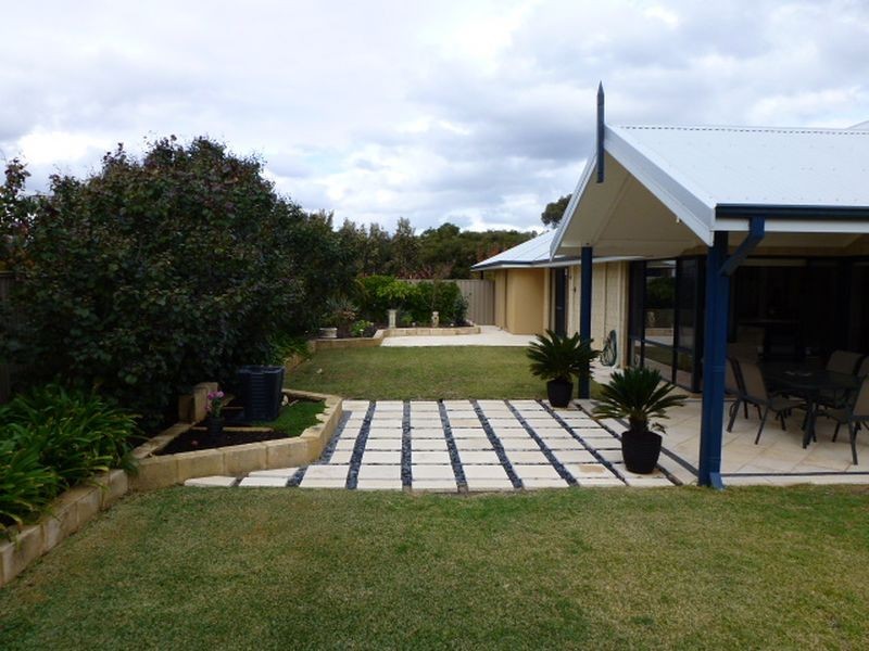15 Greentree Drive, Southern River WA 6110