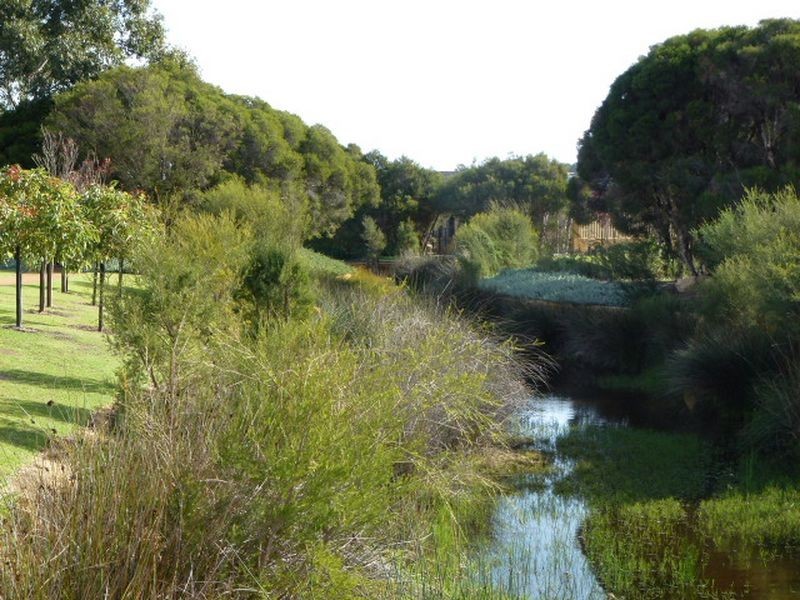 268 Wright Road, Harrisdale WA 6112