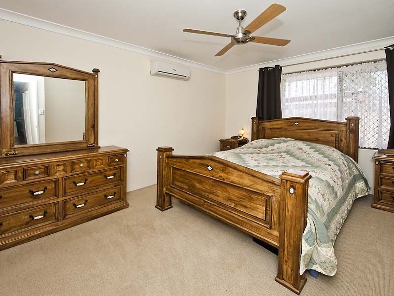 1/176 Cammillo Road, Kelmscott WA 6111