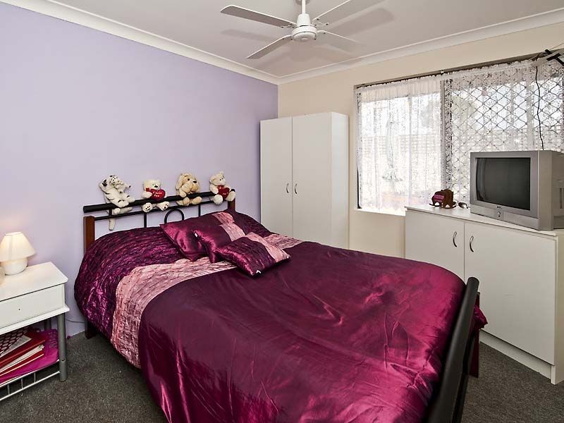 1/176 Cammillo Road, Kelmscott WA 6111