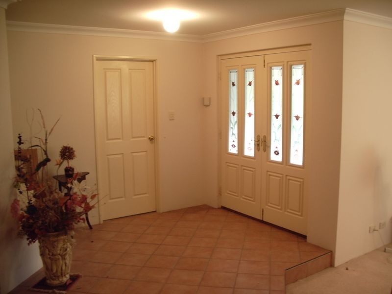 35 Waratah Boulevard, Canning Vale WA 6155