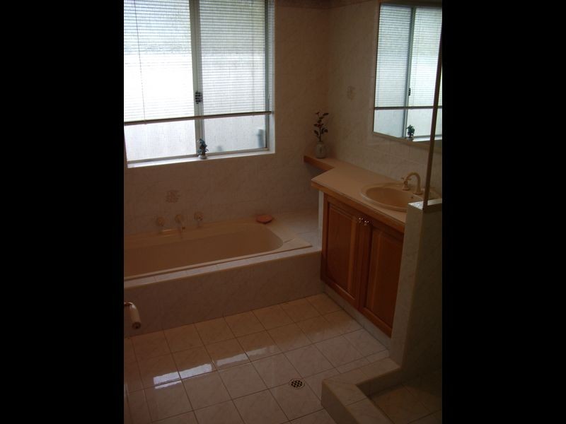 35 Waratah Boulevard, Canning Vale WA 6155