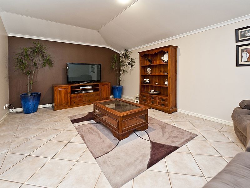 18 Capensia Way, Canning Vale WA 6155