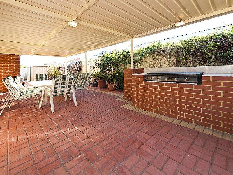 18 Capensia Way, Canning Vale WA 6155